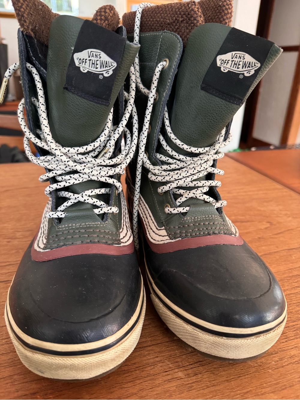 Vans Remedy Men’s Winter Boots | US Size 9